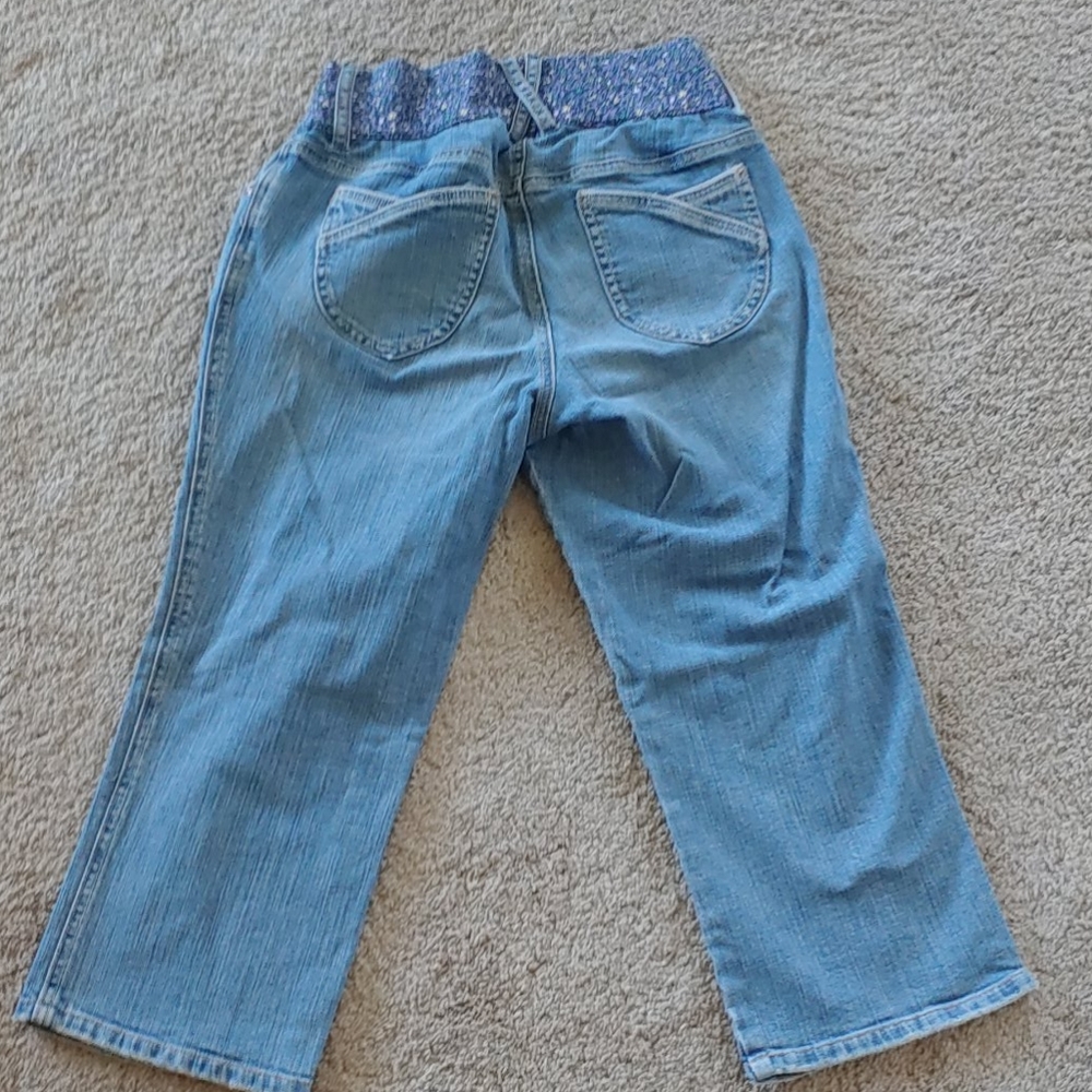 Maternity capris - Picture 3 of 5